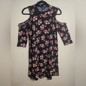 Trixxi Francesca’s Collection Womens Cold Shoulder Floral Tunic Dress Size Small